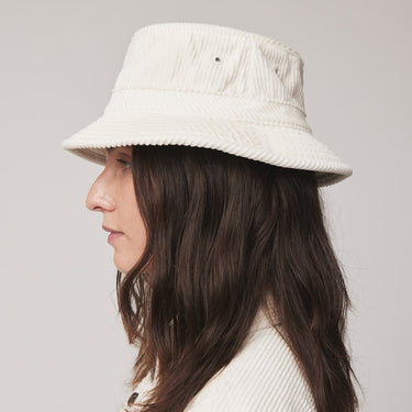 #colour_off-white