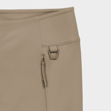 #colour_taupe