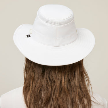#colour_white