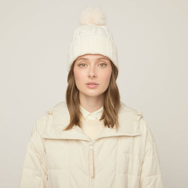 #colour_off-white