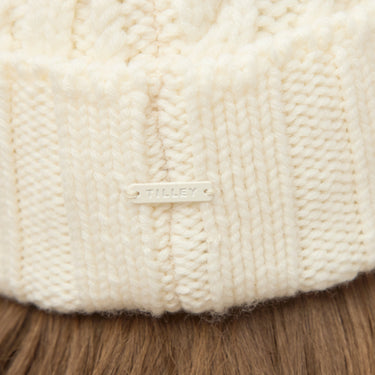 #colour_off-white