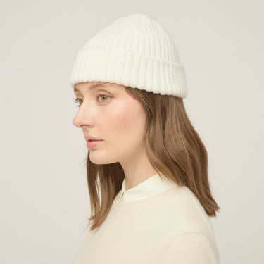 #colour_off-white
