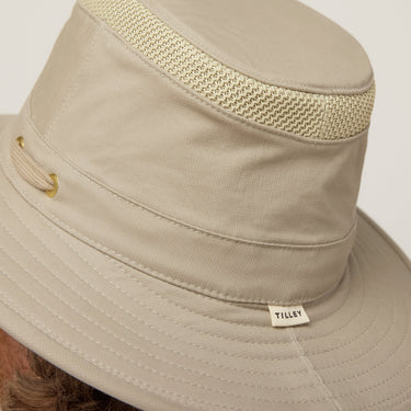 #colour_khaki-olive