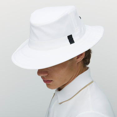 #colour_white
