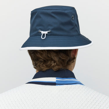 #colour_navy-white
