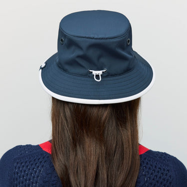 #colour_navy-white