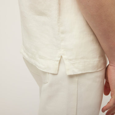 #colour_off-white