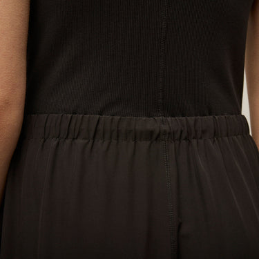 #colour_black