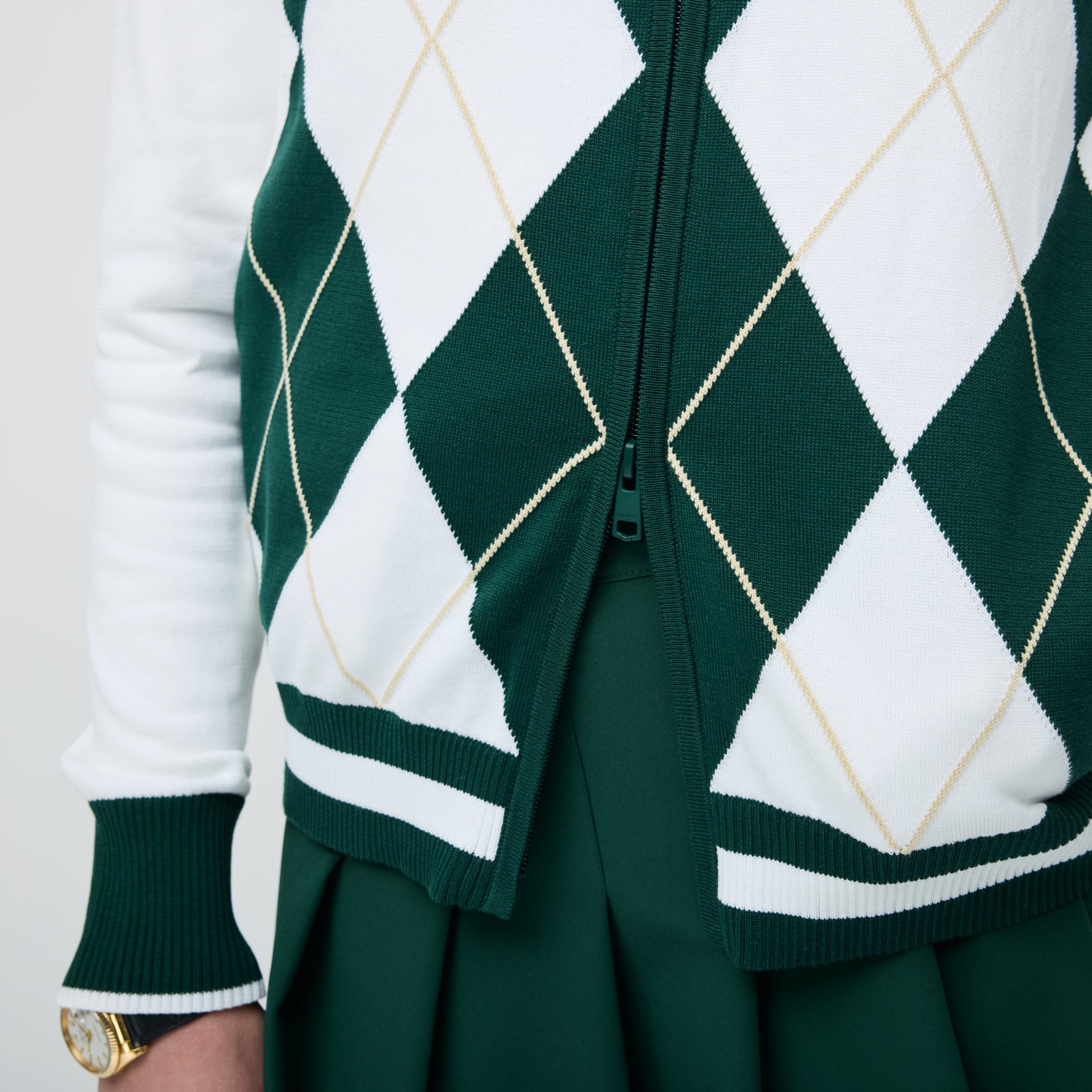 Argyle Full Zip Sweater – Tilley USA